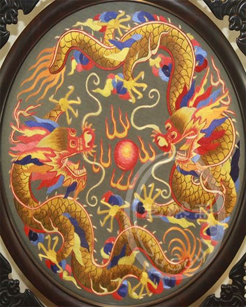 双龙戏珠
