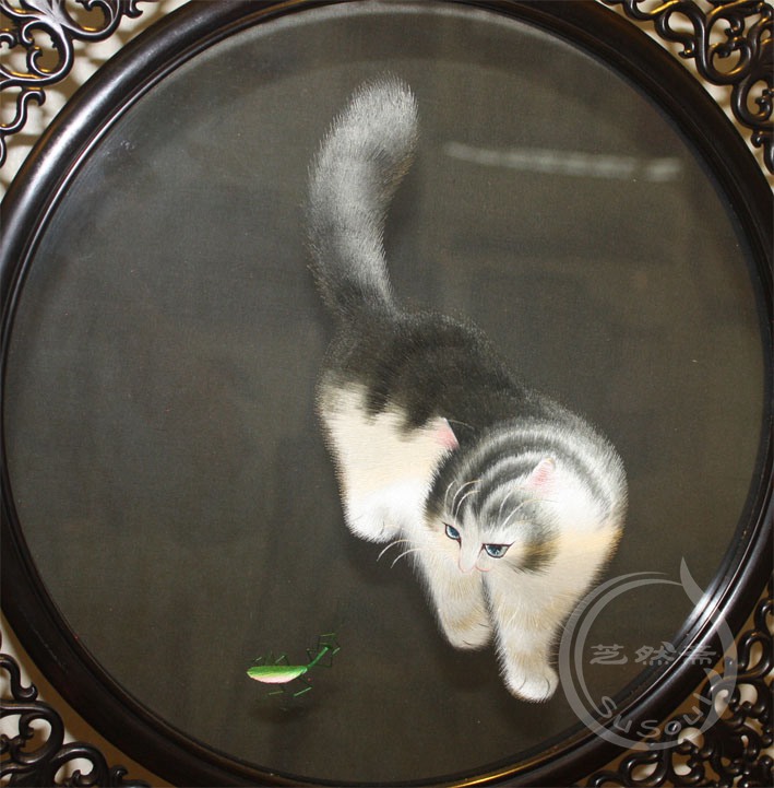 双面异绣《猫儿戏螳螂》紫檀苏绣摆件,双面绣收藏&高档寿礼